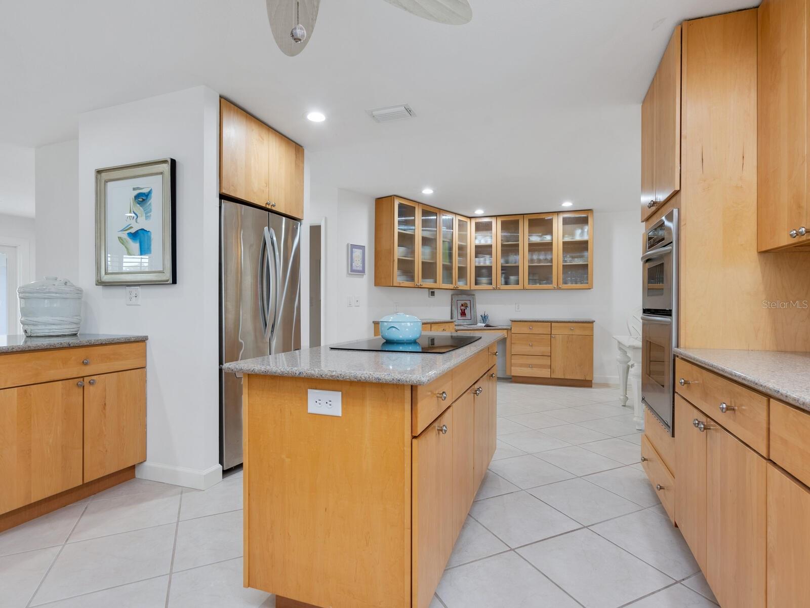 5560 SHADOW LAWN DR, SARASOTA, FL, 34242