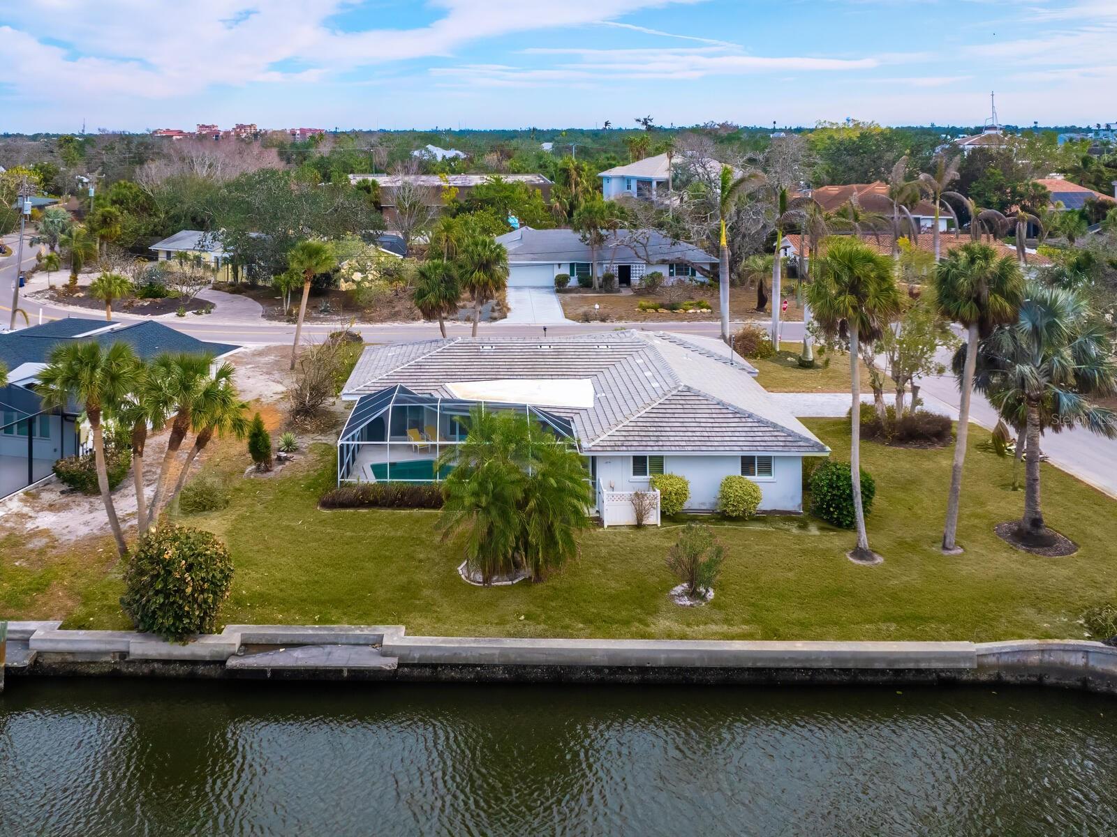 5560 SHADOW LAWN DR, SARASOTA, FL, 34242
