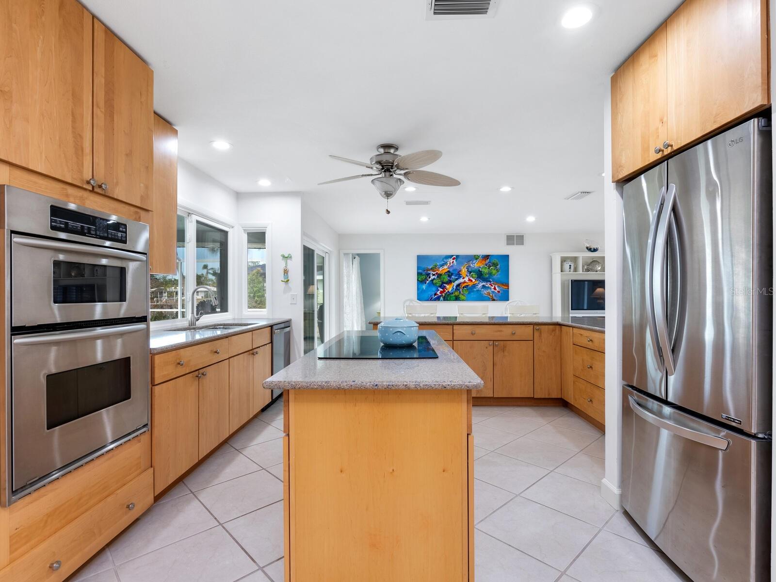 5560 SHADOW LAWN DR, SARASOTA, FL, 34242