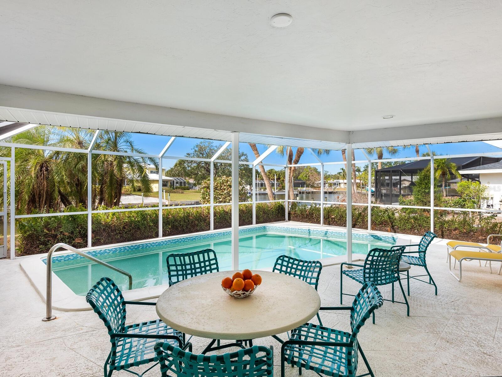 5560 SHADOW LAWN DR, SARASOTA, FL, 34242