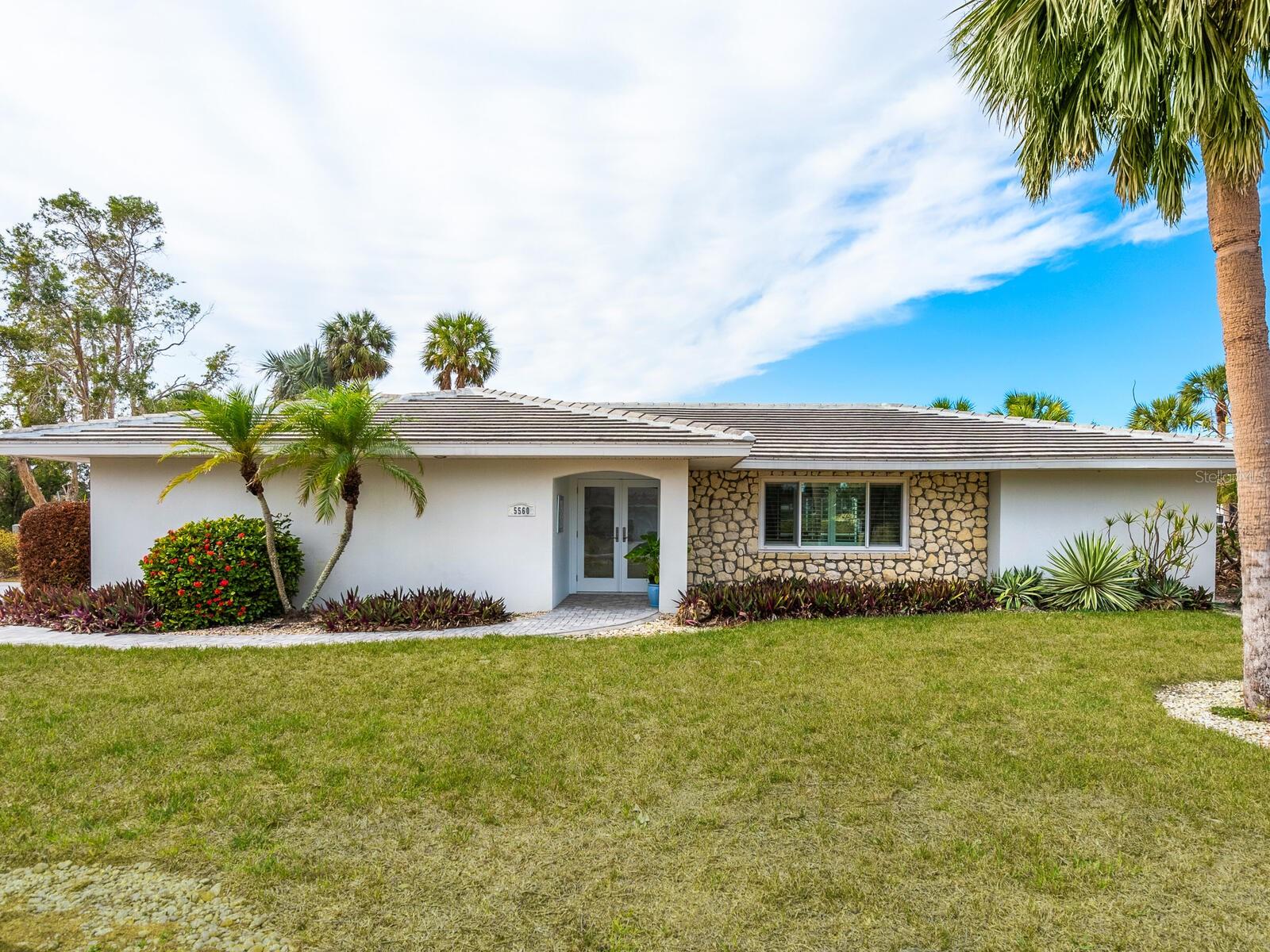 5560 SHADOW LAWN DR, SARASOTA, FL, 34242