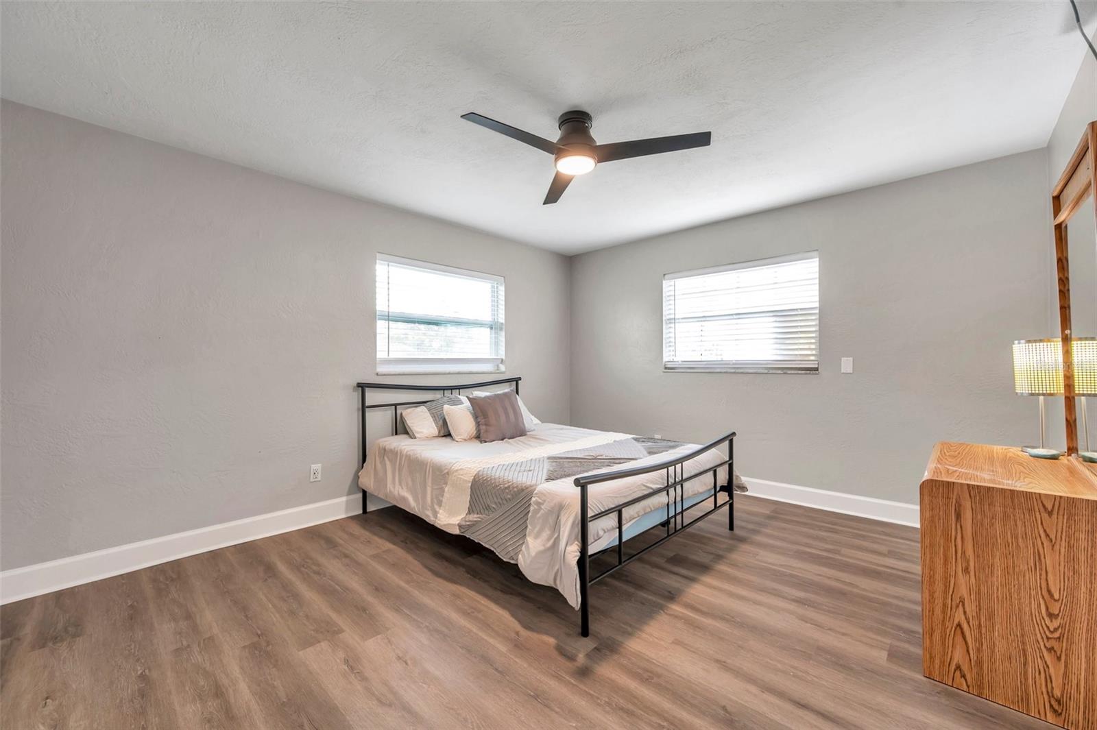 9850 55TH WAY N, PINELLAS PARK, FL, 33782