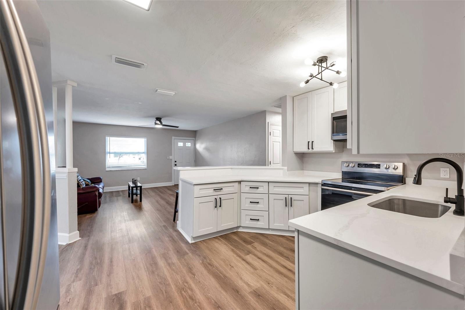 9850 55TH WAY N, PINELLAS PARK, FL, 33782