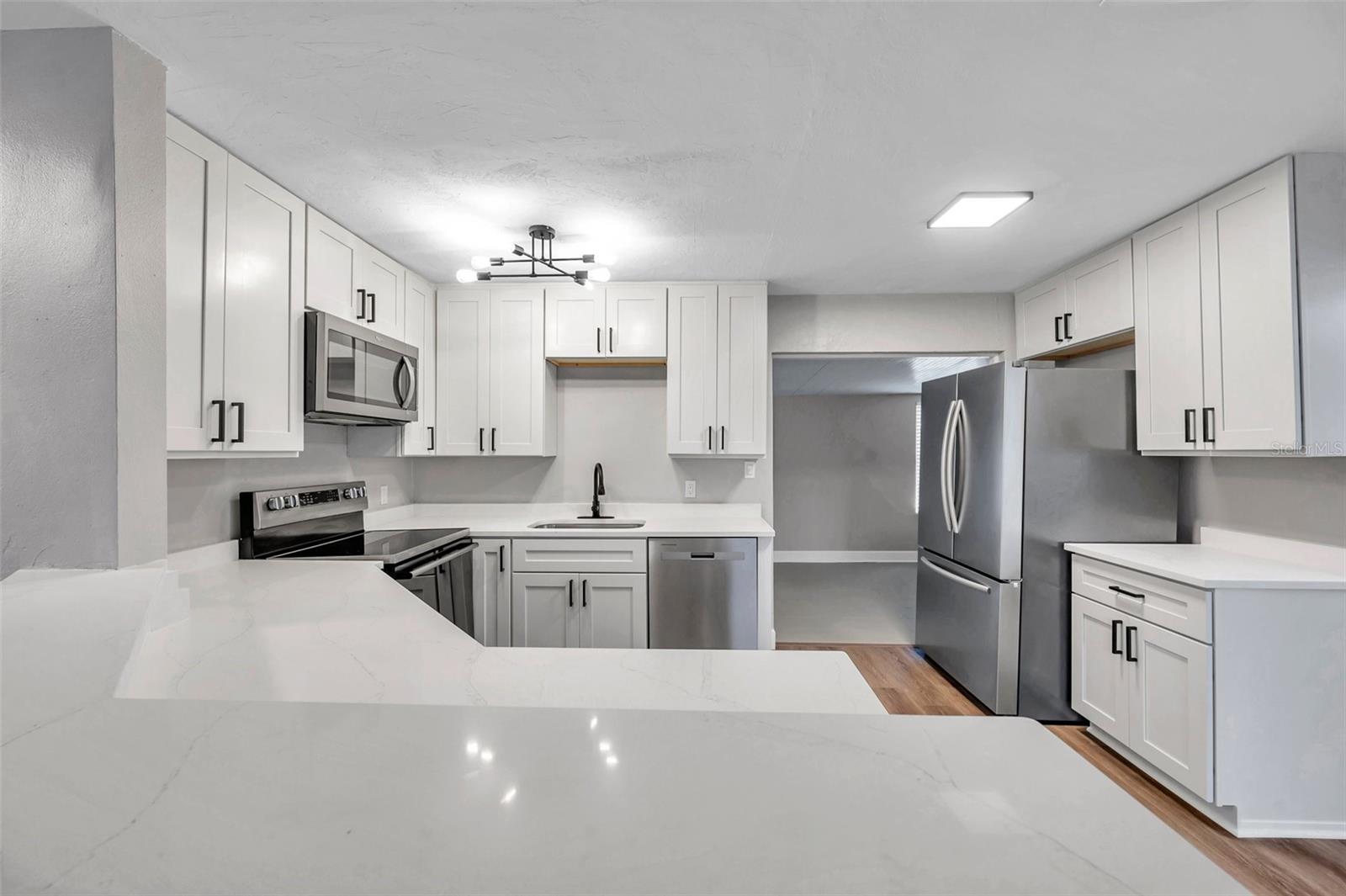 9850 55TH WAY N, PINELLAS PARK, FL, 33782