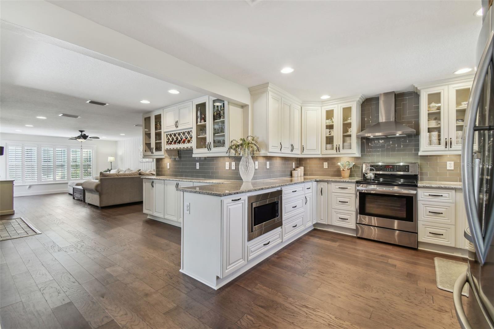 18803 15TH ST, LUTZ, FL, 33549