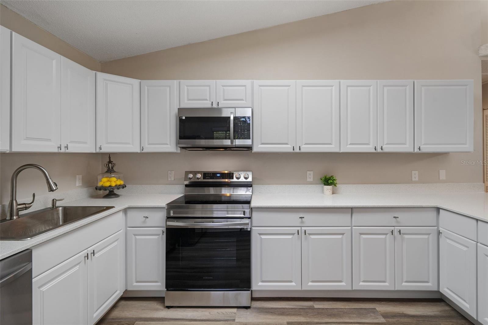 2422 HOUNDS TRL, PALM HARBOR, FL, 34683