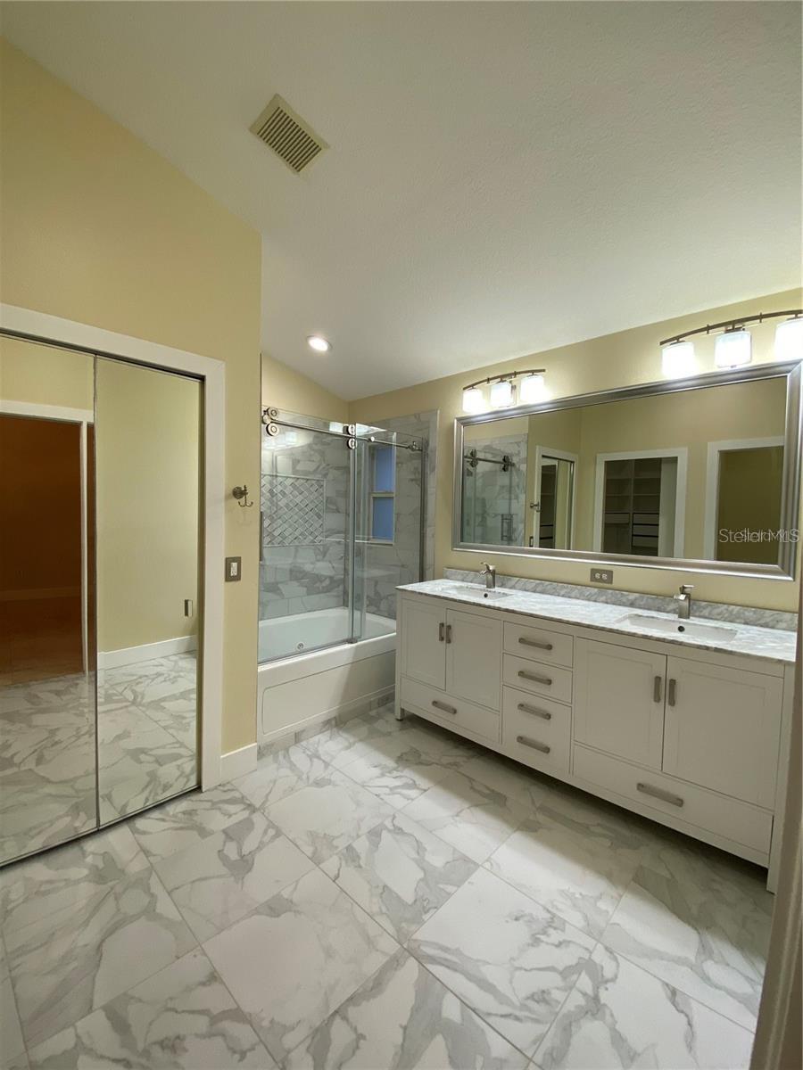 11011 CONNACHT WAY, TAMPA, FL, 33610