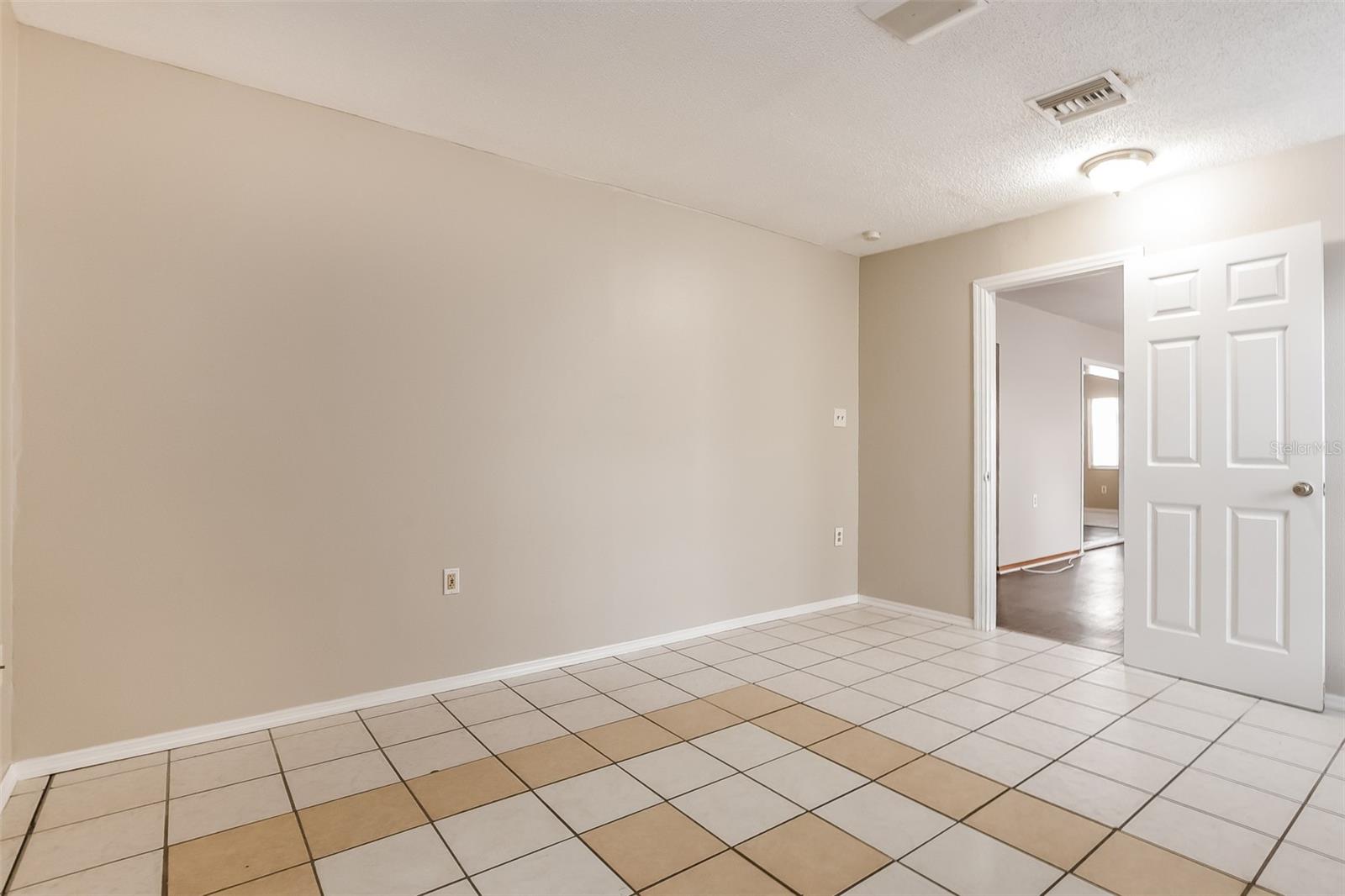 111 WILDWOOD DR, SANFORD, FL, 32773
