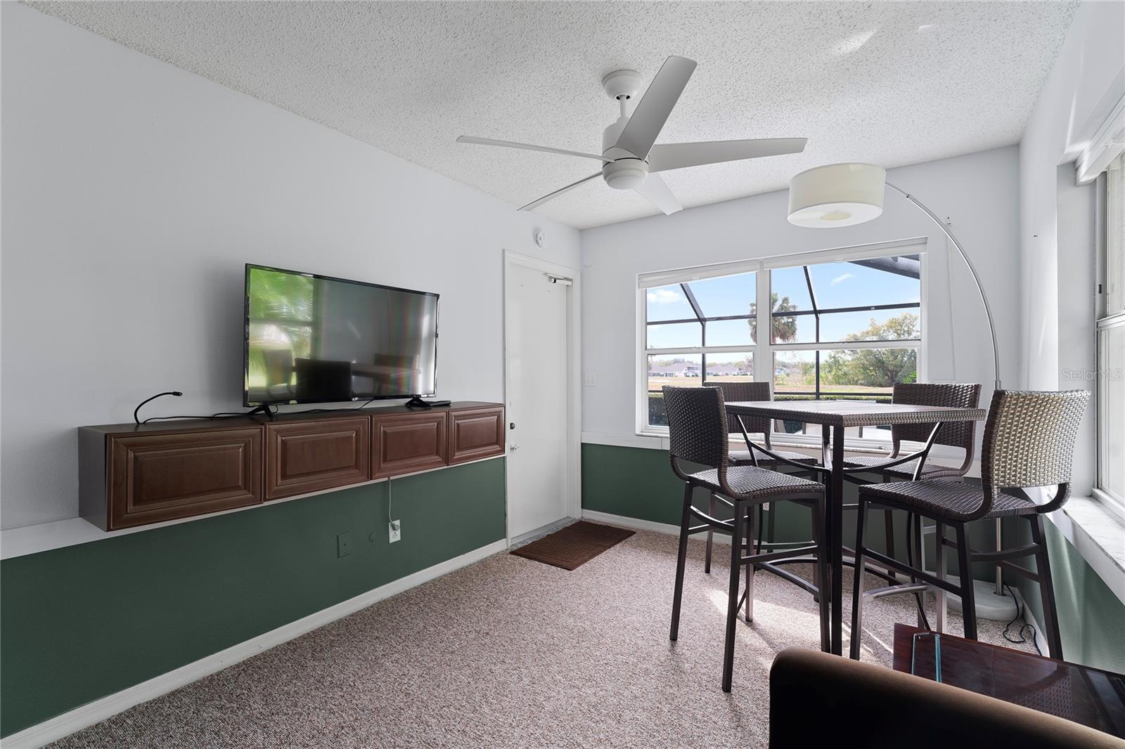 936 KINGS BLVD, SUN CITY CENTER, FL, 33573