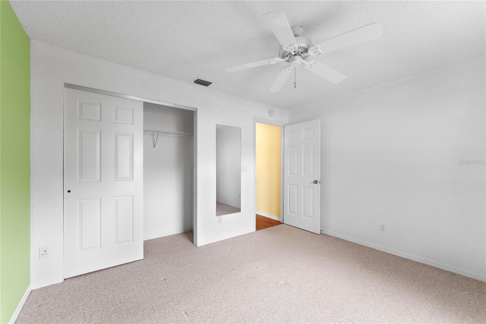 936 KINGS BLVD, SUN CITY CENTER, FL, 33573