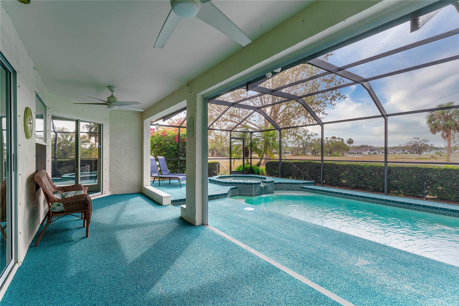 936 KINGS BLVD, SUN CITY CENTER, FL, 33573