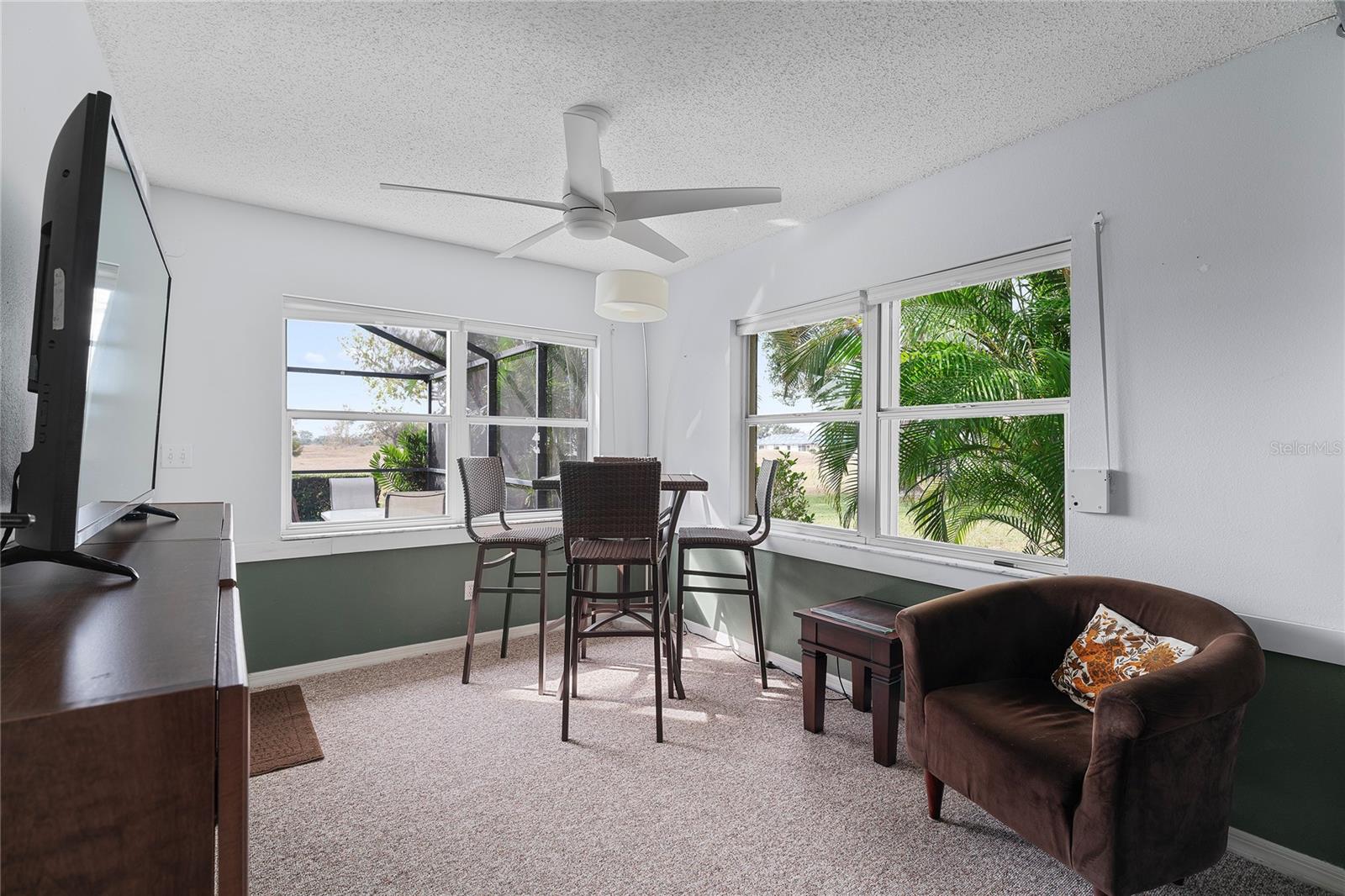 936 KINGS BLVD, SUN CITY CENTER, FL, 33573
