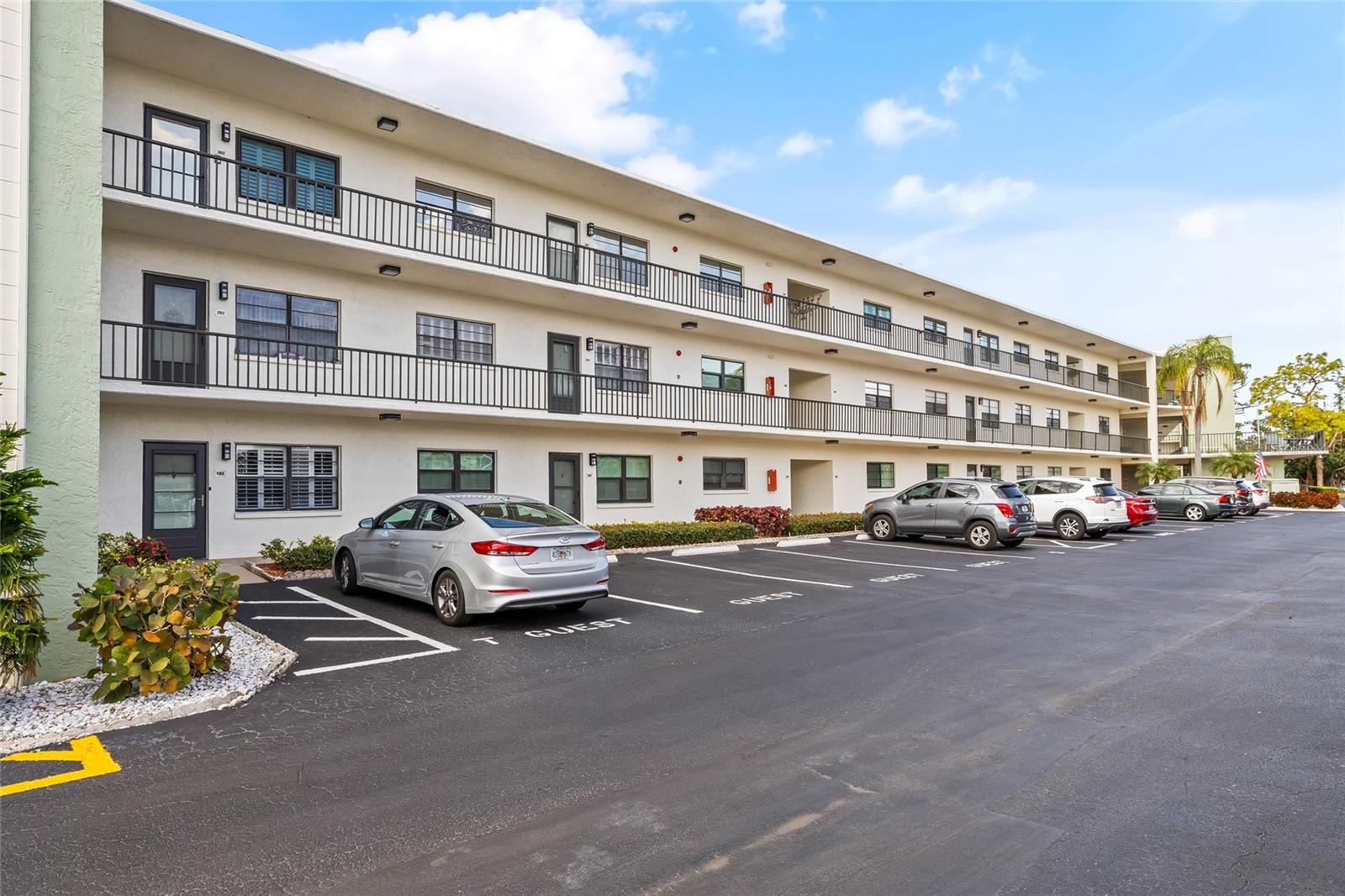 5980 TERRACE PARK DR N #203, ST PETERSBURG, FL, 33709