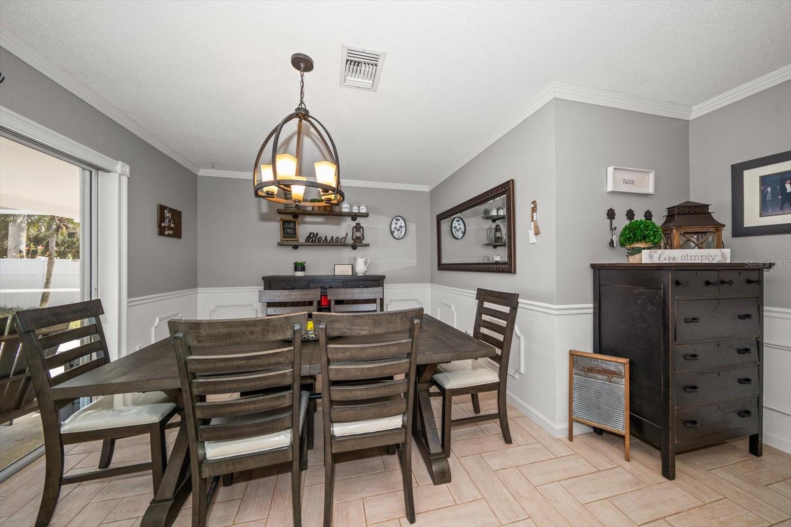 1761 EATON DR NE, CLEARWATER, FL, 33756