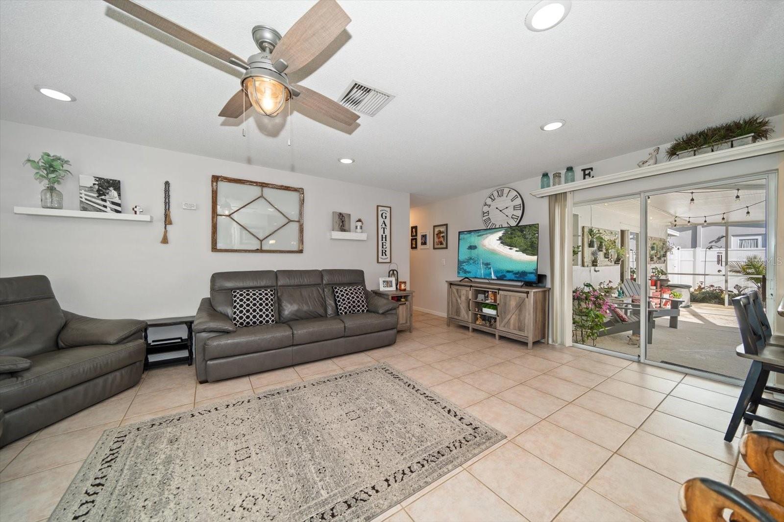 1761 EATON DR NE, CLEARWATER, FL, 33756