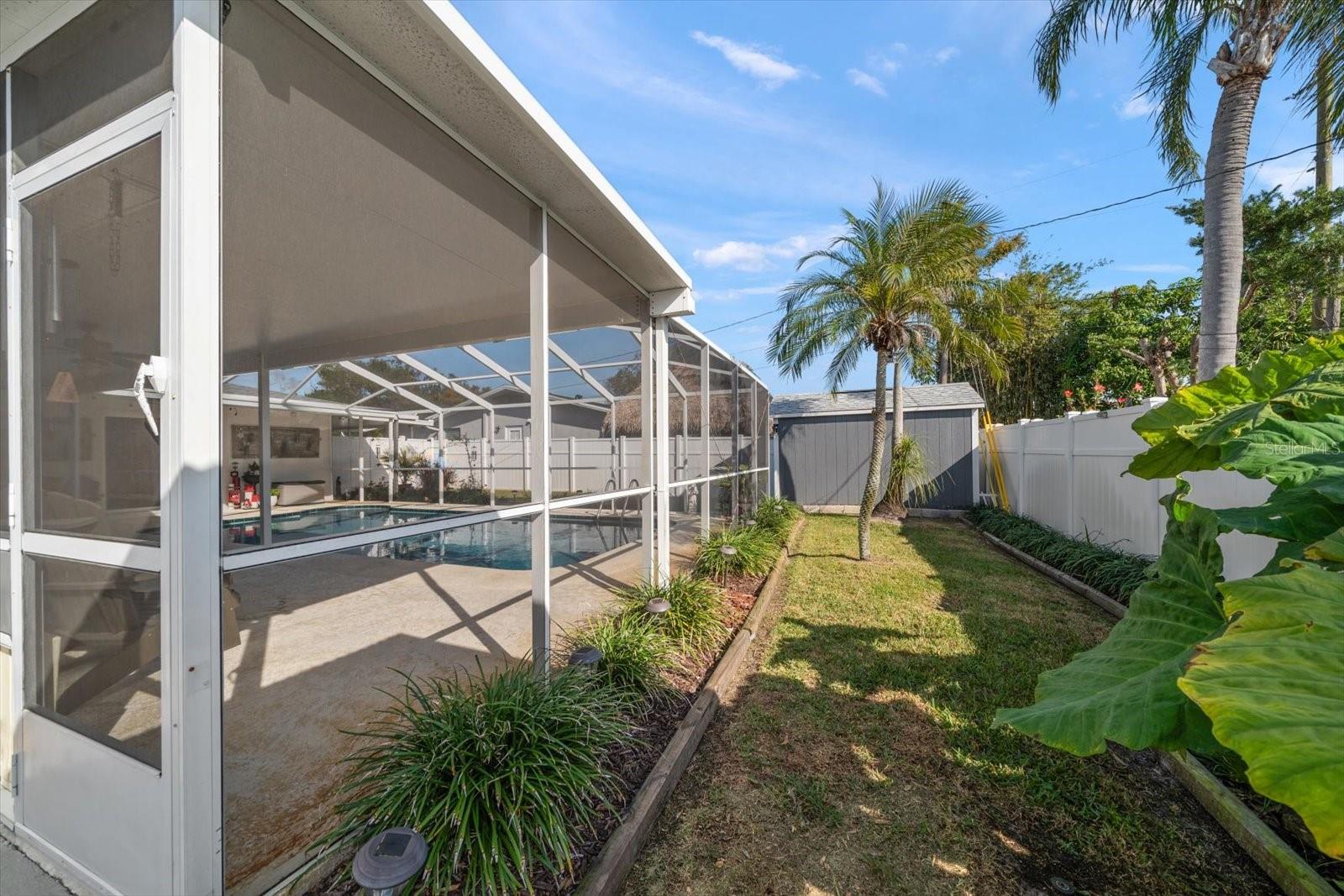 1761 EATON DR NE, CLEARWATER, FL, 33756