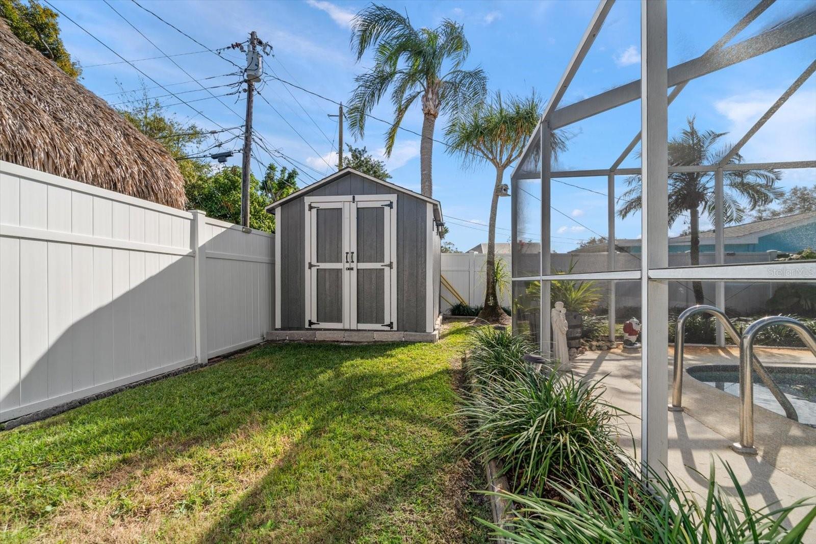 1761 EATON DR NE, CLEARWATER, FL, 33756