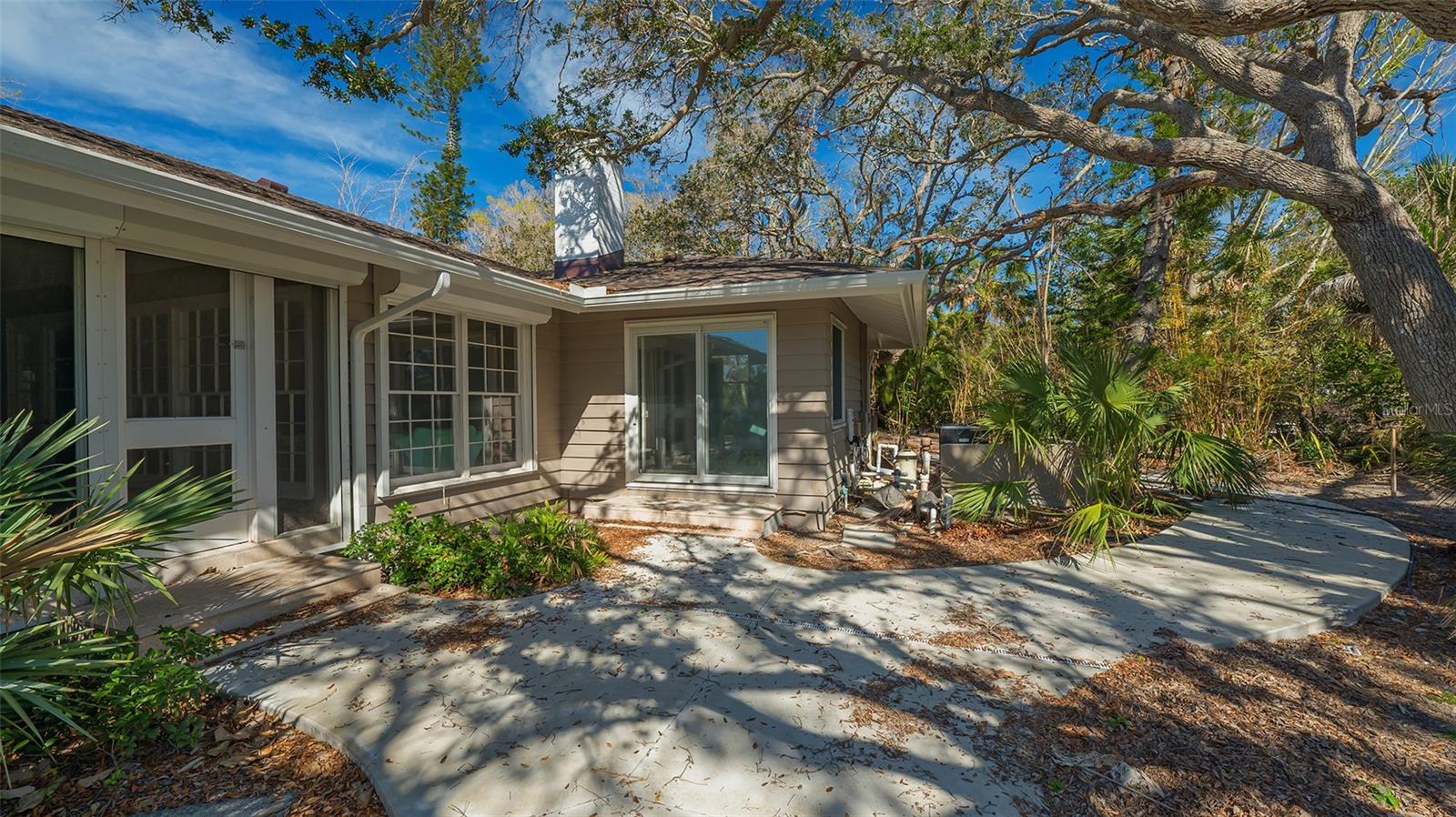 7429 SANDERLING RD, SARASOTA, FL, 34242