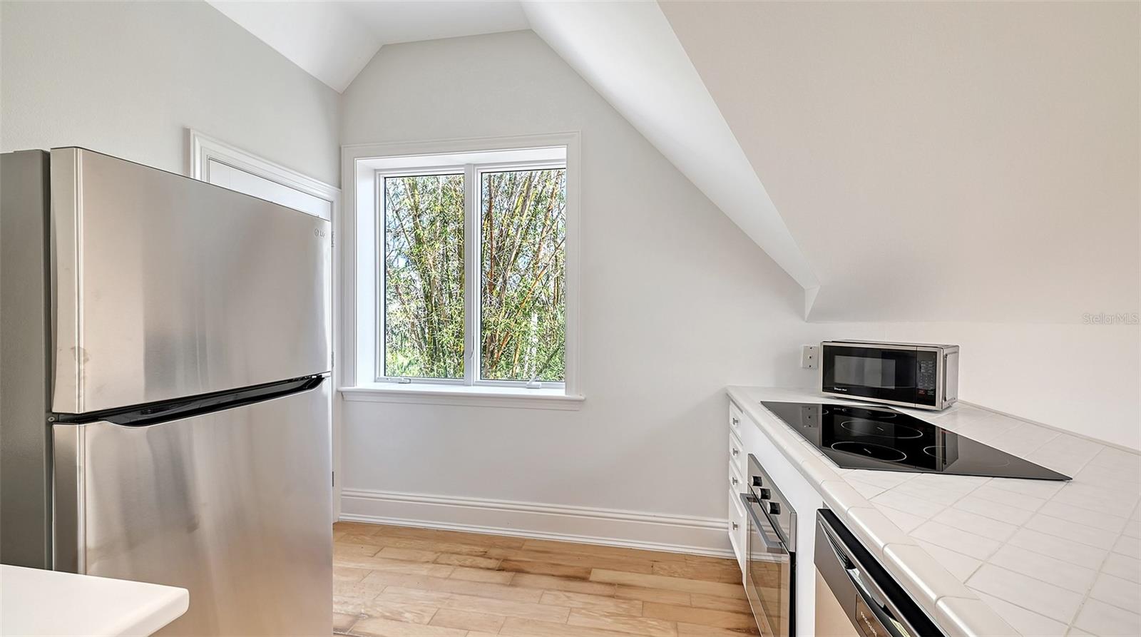 7429 SANDERLING RD, SARASOTA, FL, 34242