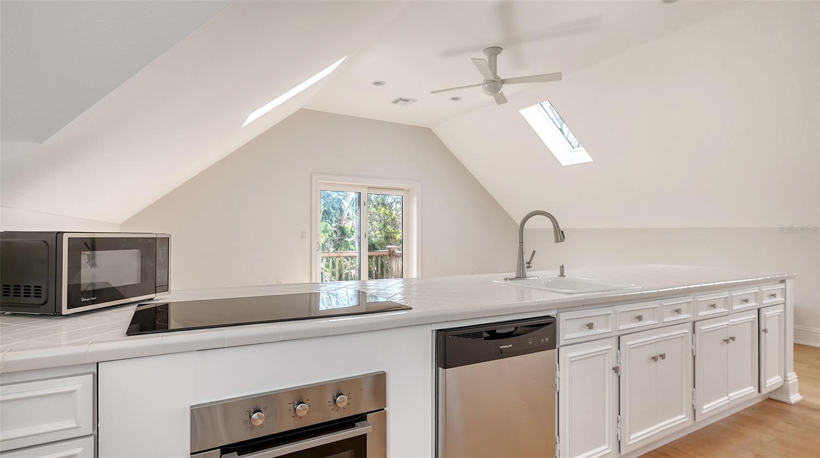 7429 SANDERLING RD, SARASOTA, FL, 34242