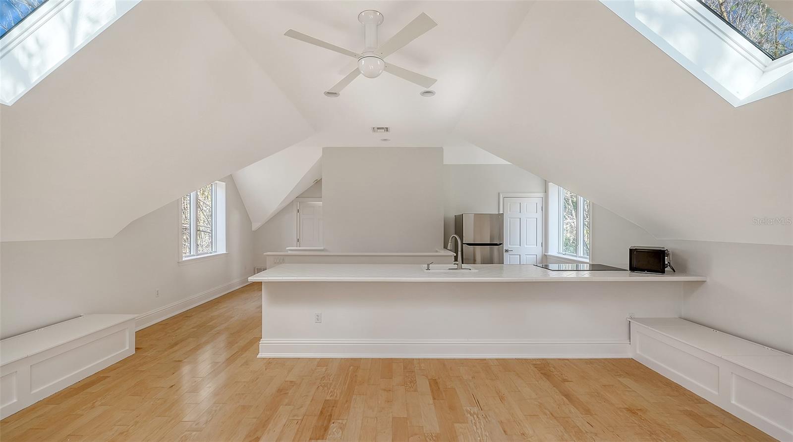 7429 SANDERLING RD, SARASOTA, FL, 34242