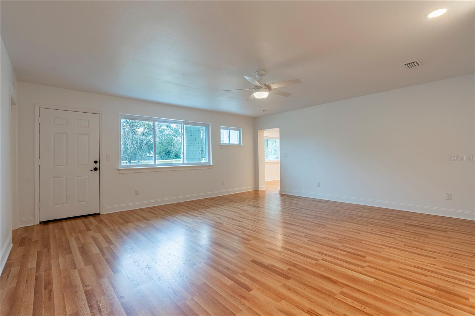 25335 TROON AVE, SORRENTO, FL, 32776