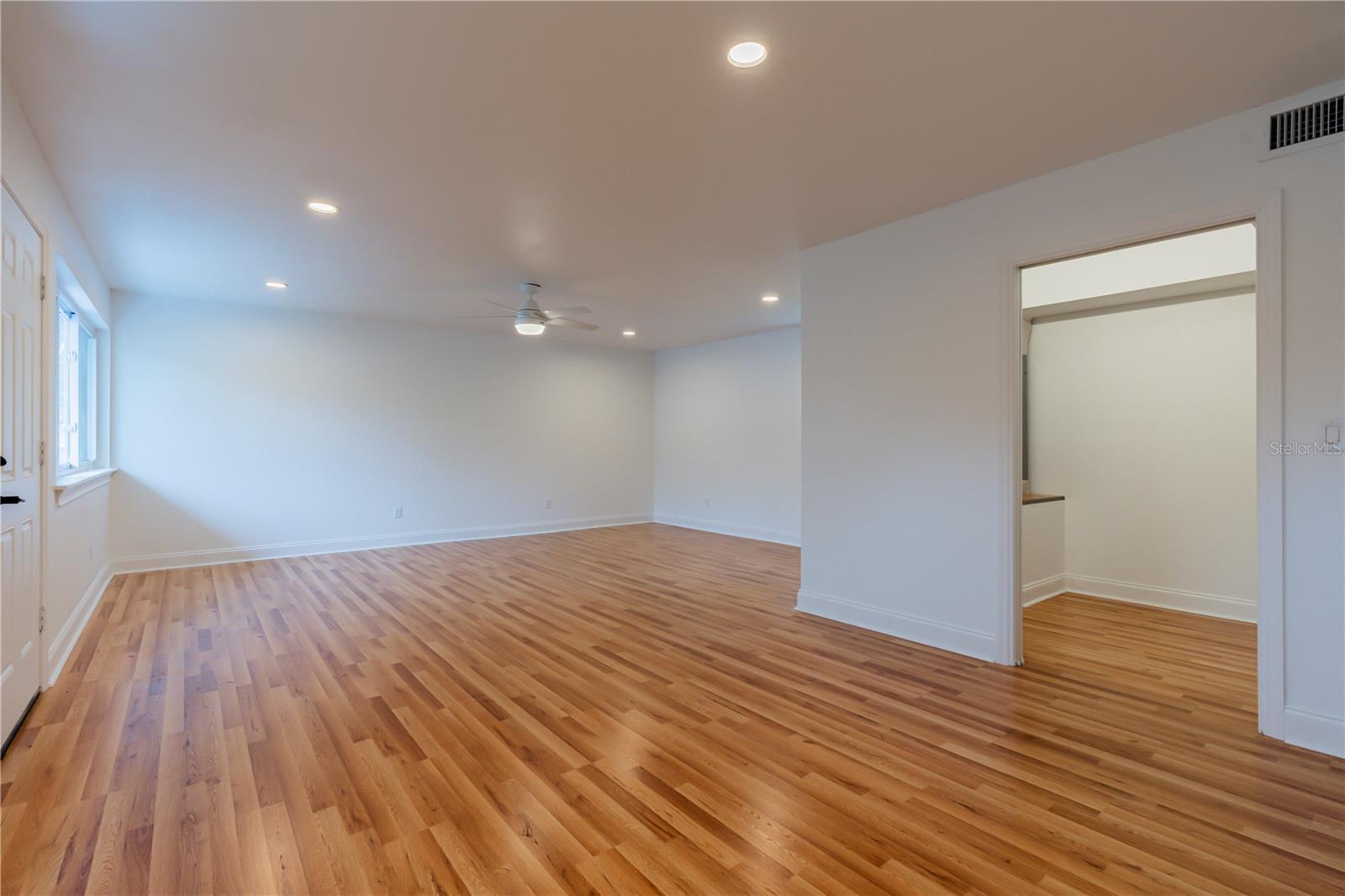 25335 TROON AVE, SORRENTO, FL, 32776