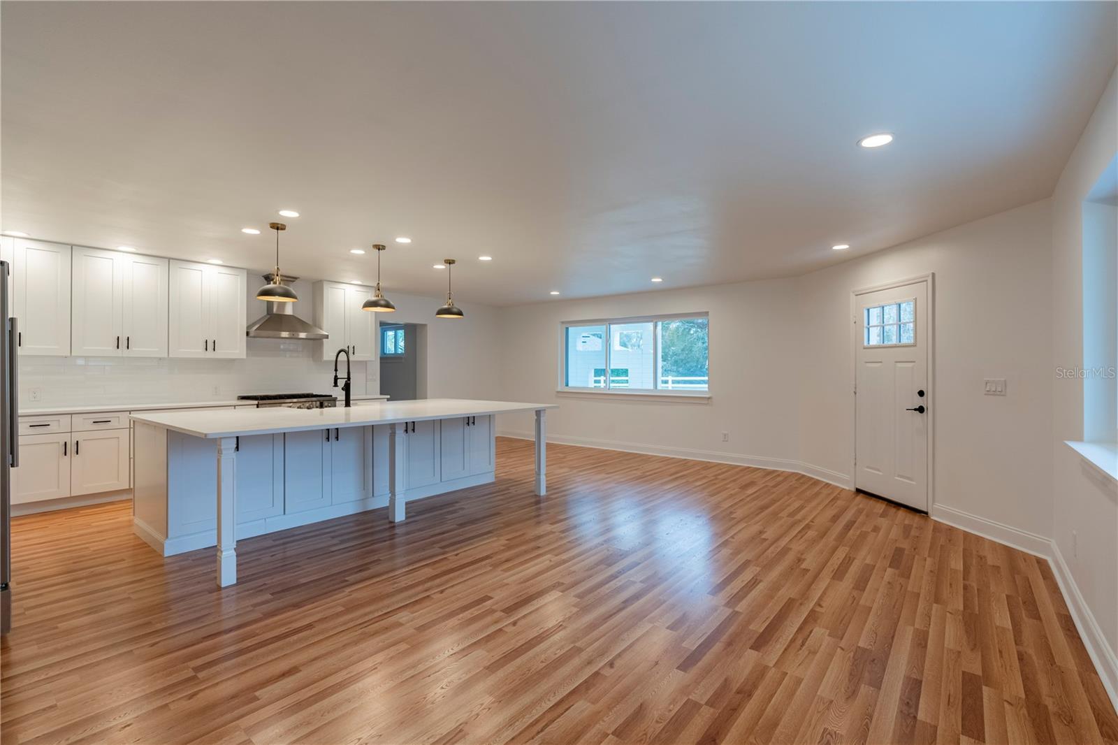 25335 TROON AVE, SORRENTO, FL, 32776
