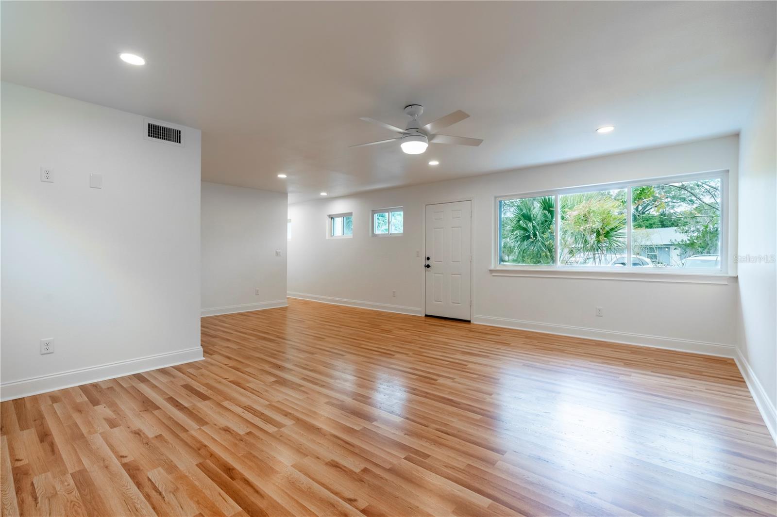25335 TROON AVE, SORRENTO, FL, 32776