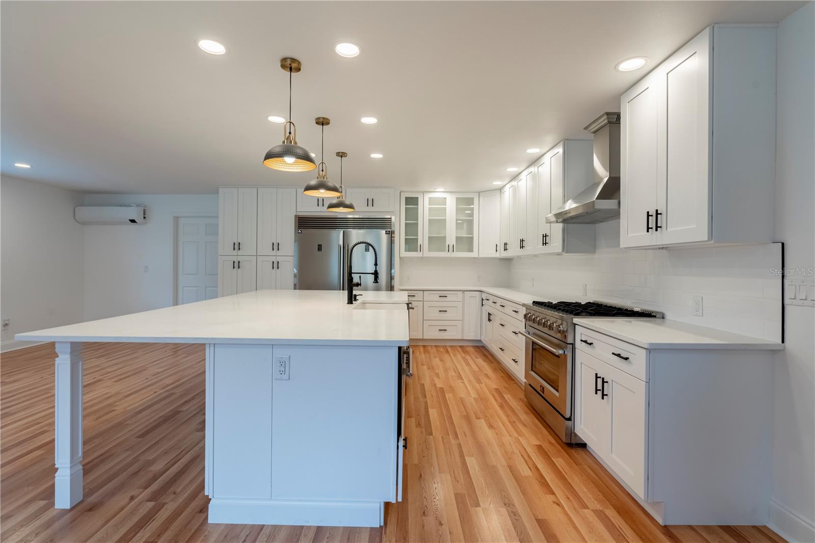 25335 TROON AVE, SORRENTO, FL, 32776