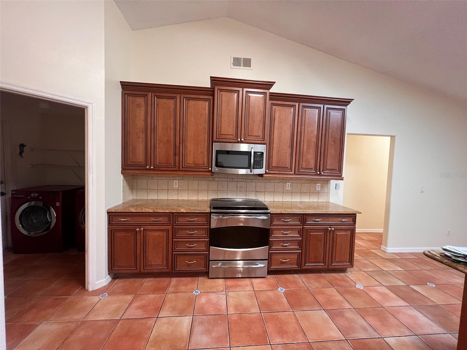 10810 DEARDEN CIR, ORLANDO, FL, 32817