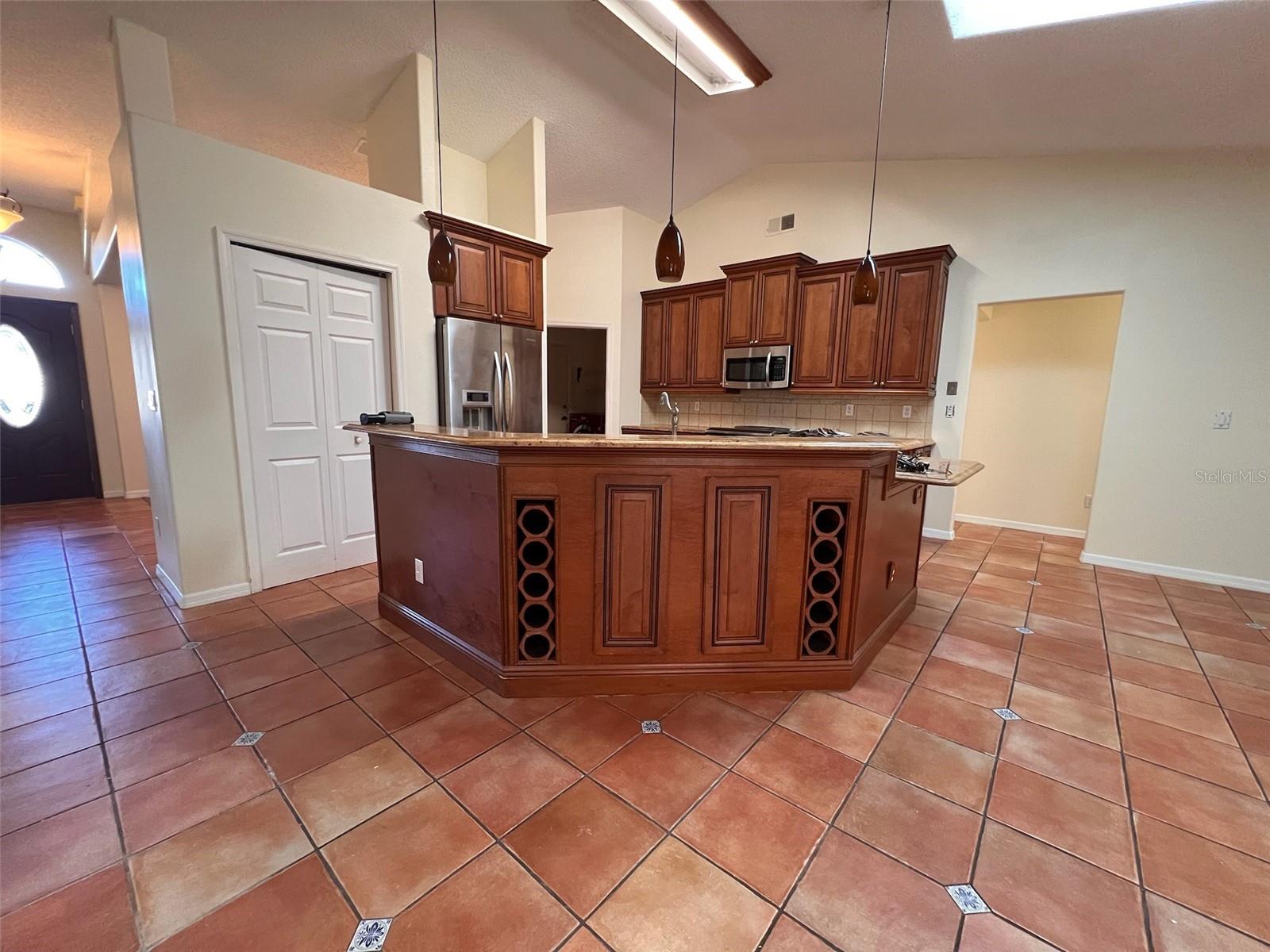 10810 DEARDEN CIR, ORLANDO, FL, 32817