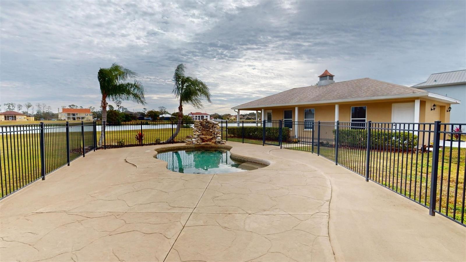 13033 MCINTOSH LAKES LN, DOVER, FL, 33527