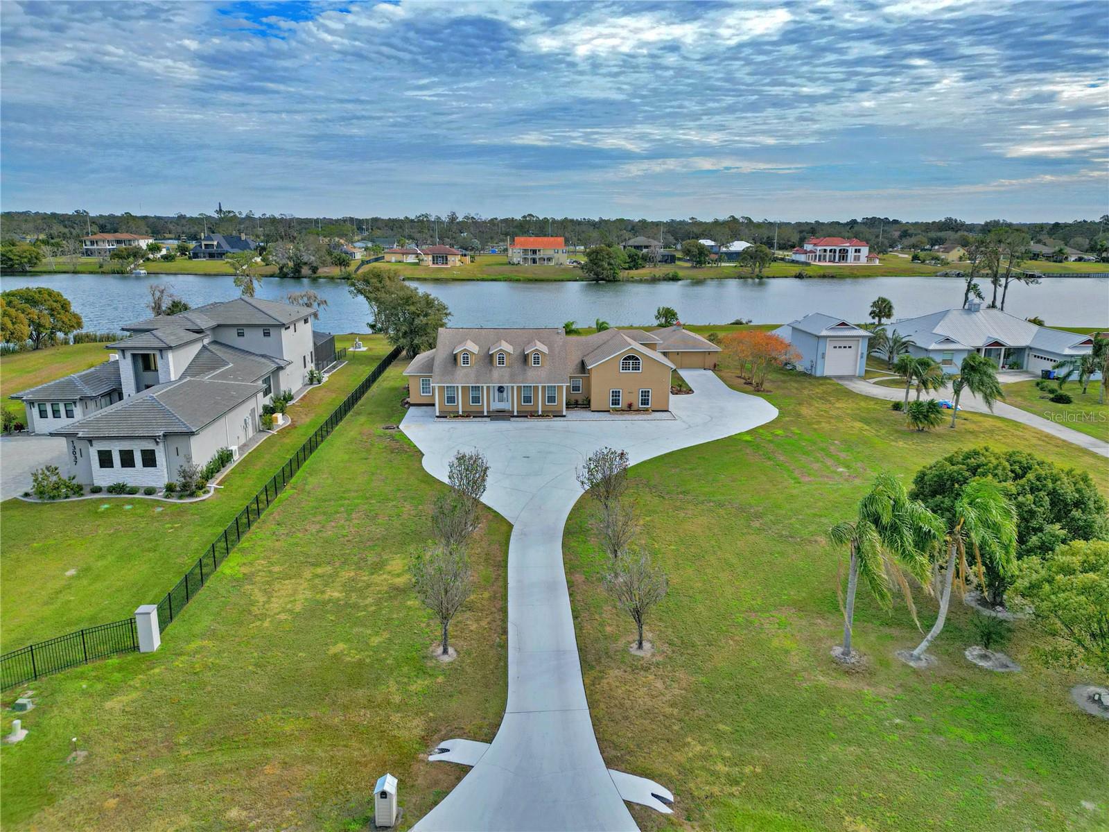 13033 MCINTOSH LAKES LN, DOVER, FL, 33527