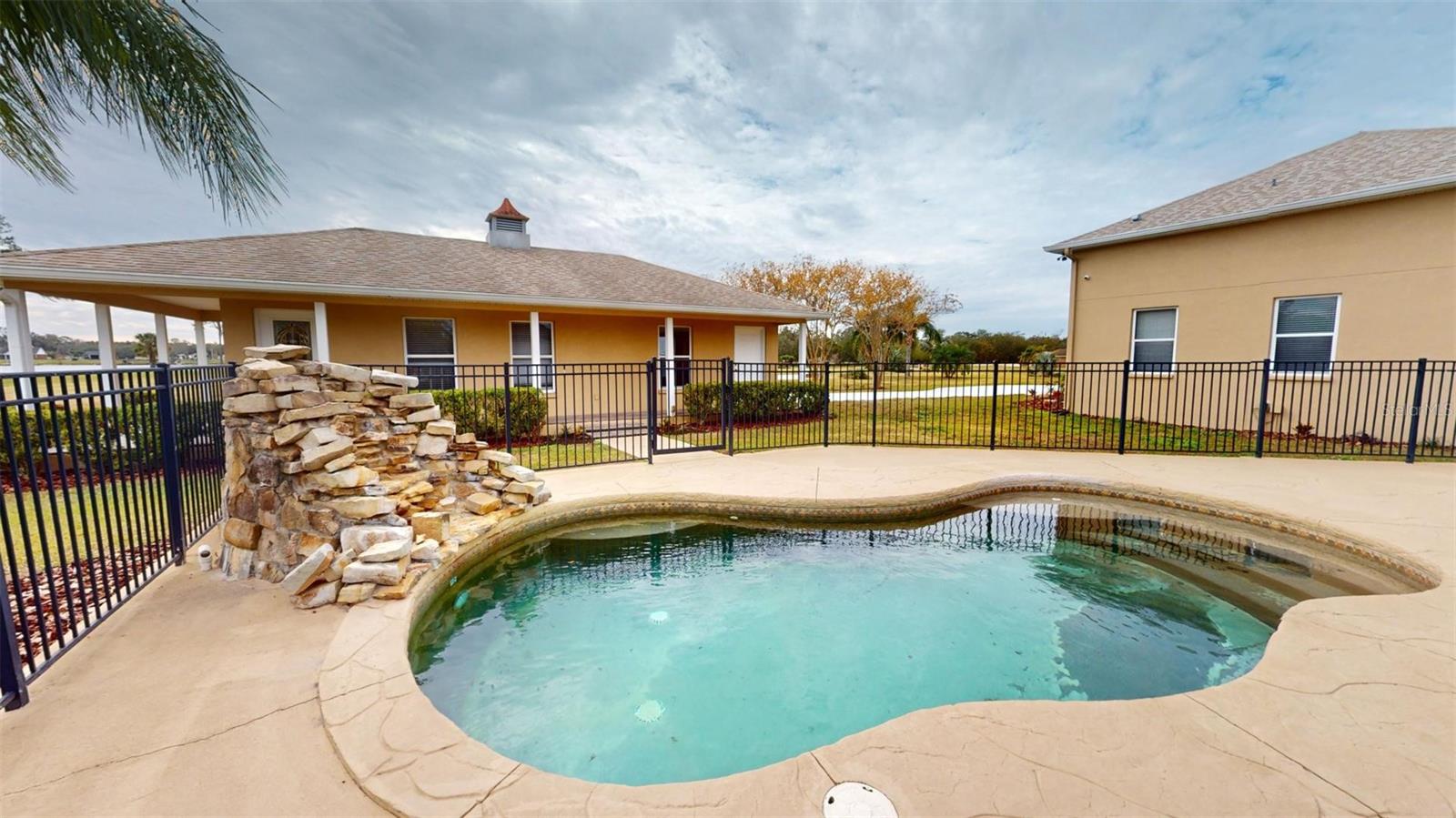 13033 MCINTOSH LAKES LN, DOVER, FL, 33527
