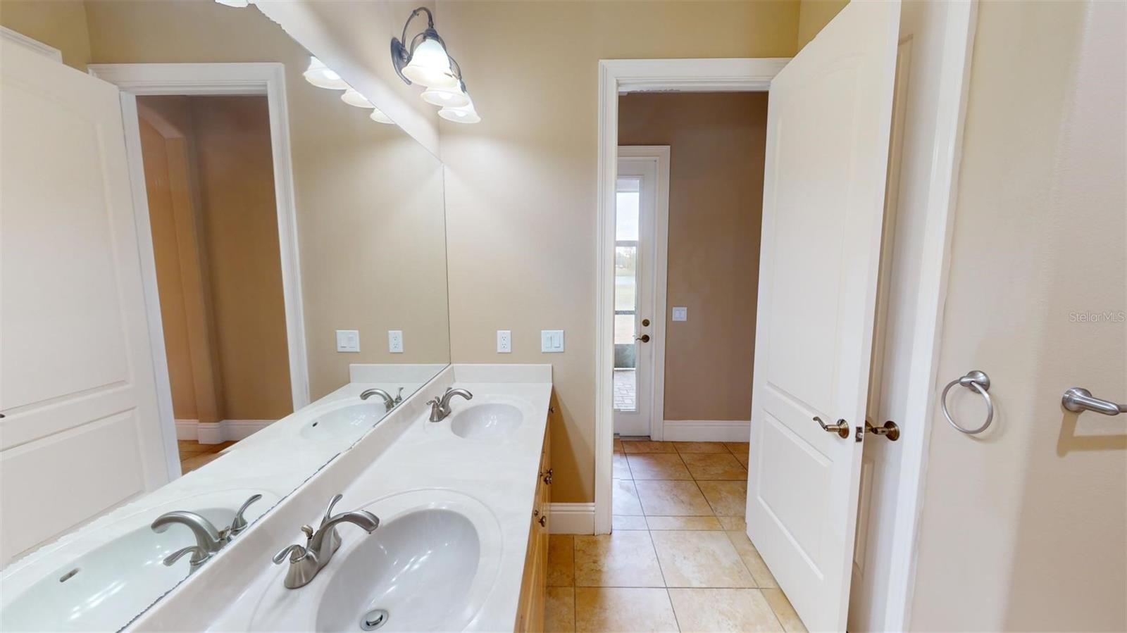 13033 MCINTOSH LAKES LN, DOVER, FL, 33527