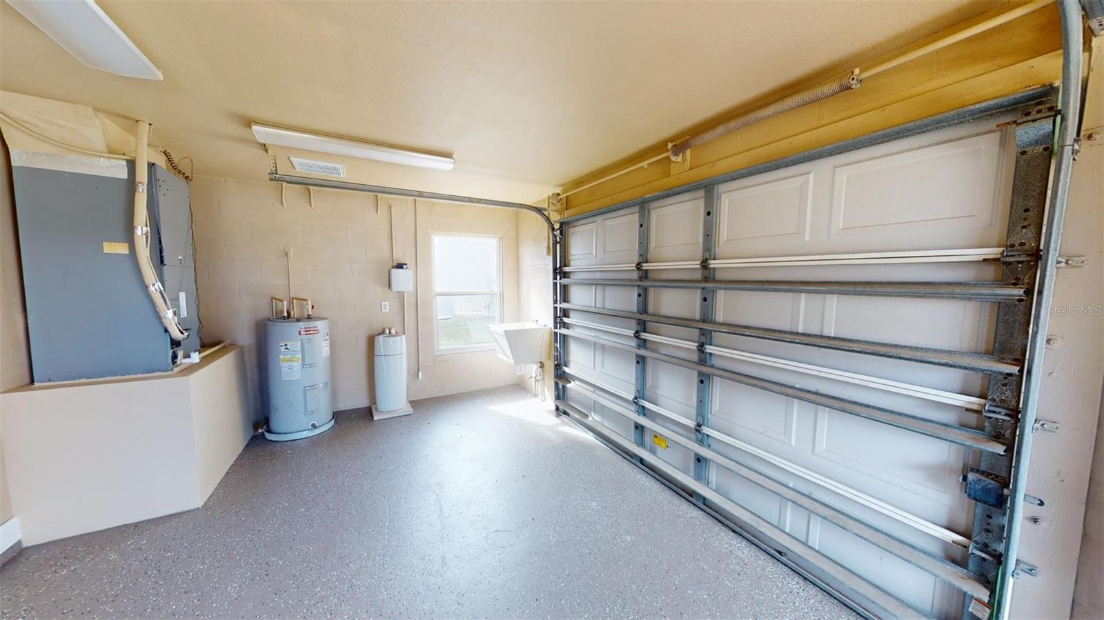 13033 MCINTOSH LAKES LN, DOVER, FL, 33527