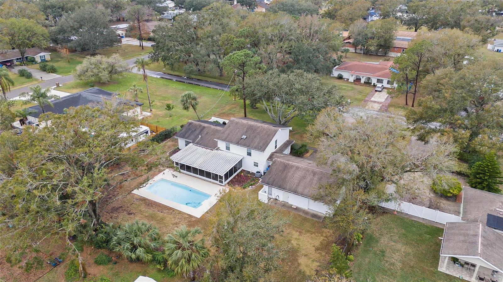 8203 CRENSHAW CIR, TAMPA, FL, 33615