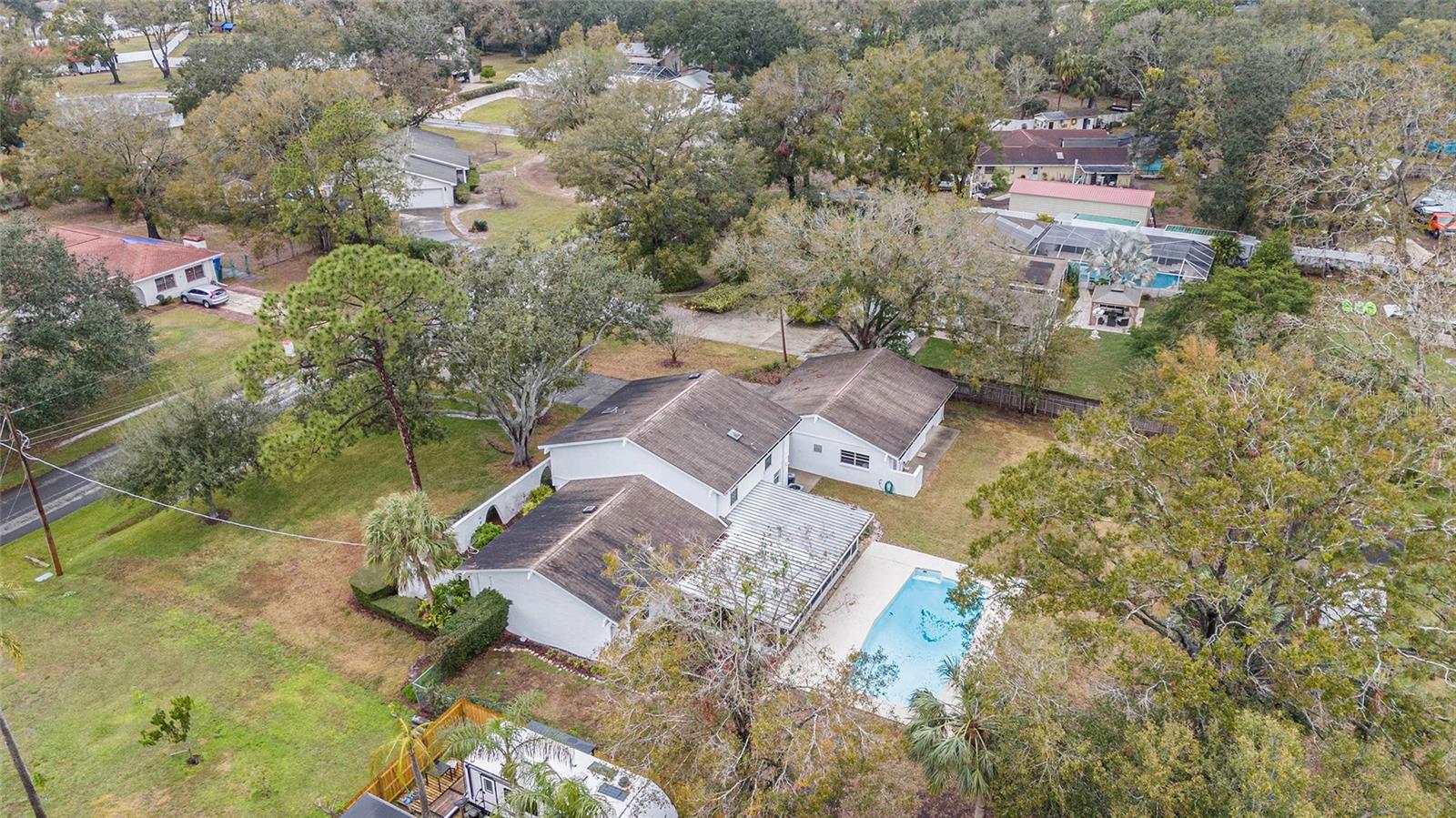 8203 CRENSHAW CIR, TAMPA, FL, 33615