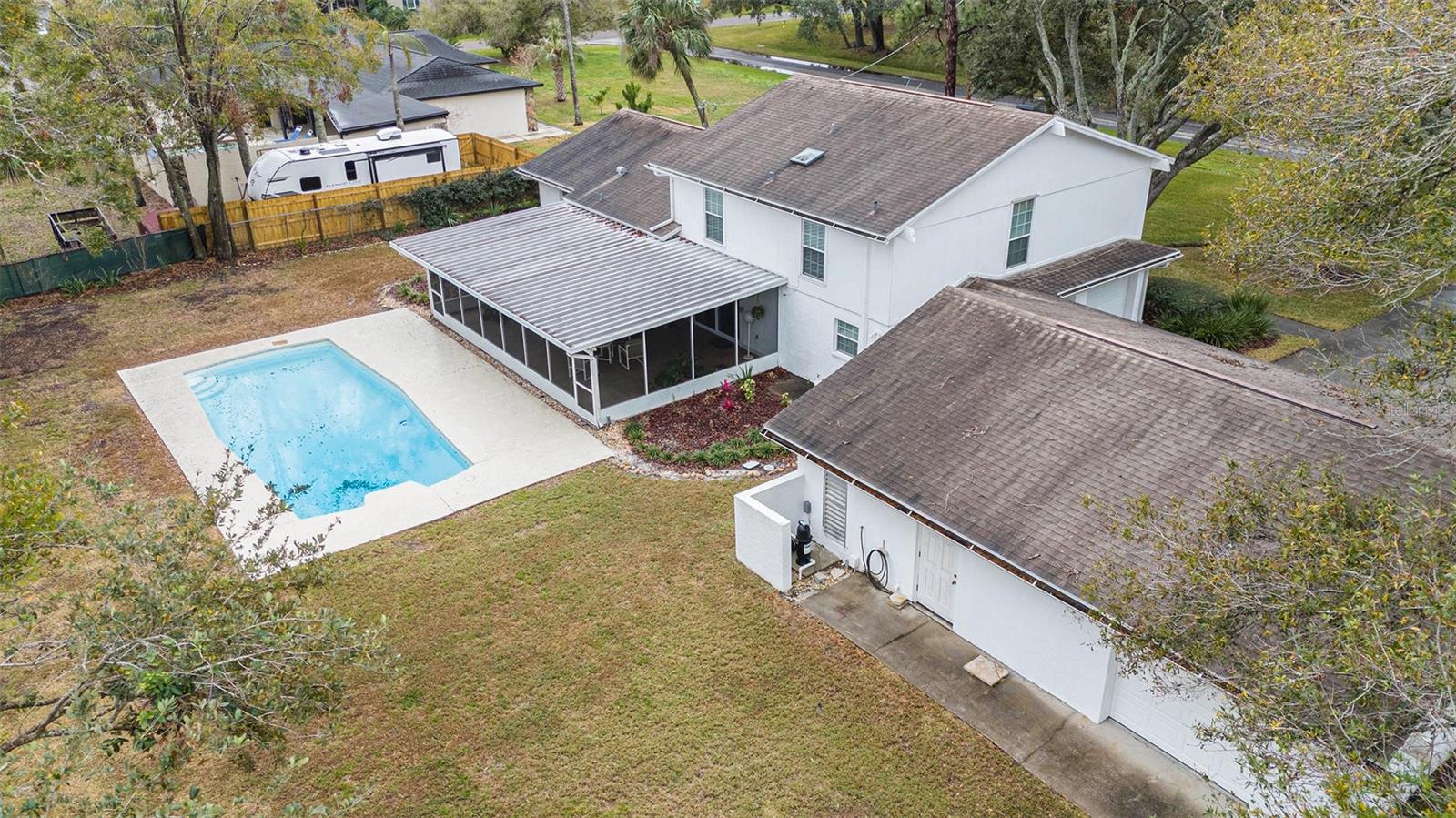 8203 CRENSHAW CIR, TAMPA, FL, 33615