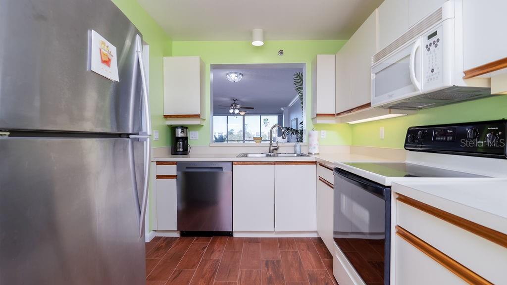 4570 PINEBROOK CIR #303, BRADENTON, FL, 34209