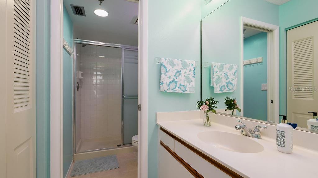 4570 PINEBROOK CIR #303, BRADENTON, FL, 34209