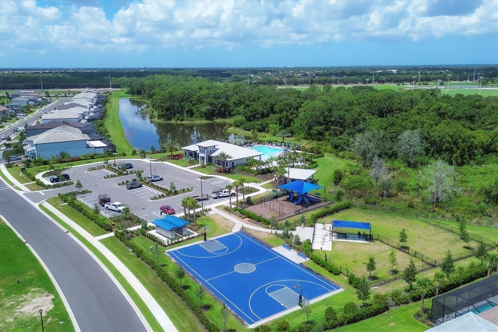 6102 BLUESTAR CT, LAKEWOOD RANCH, FL, 34211