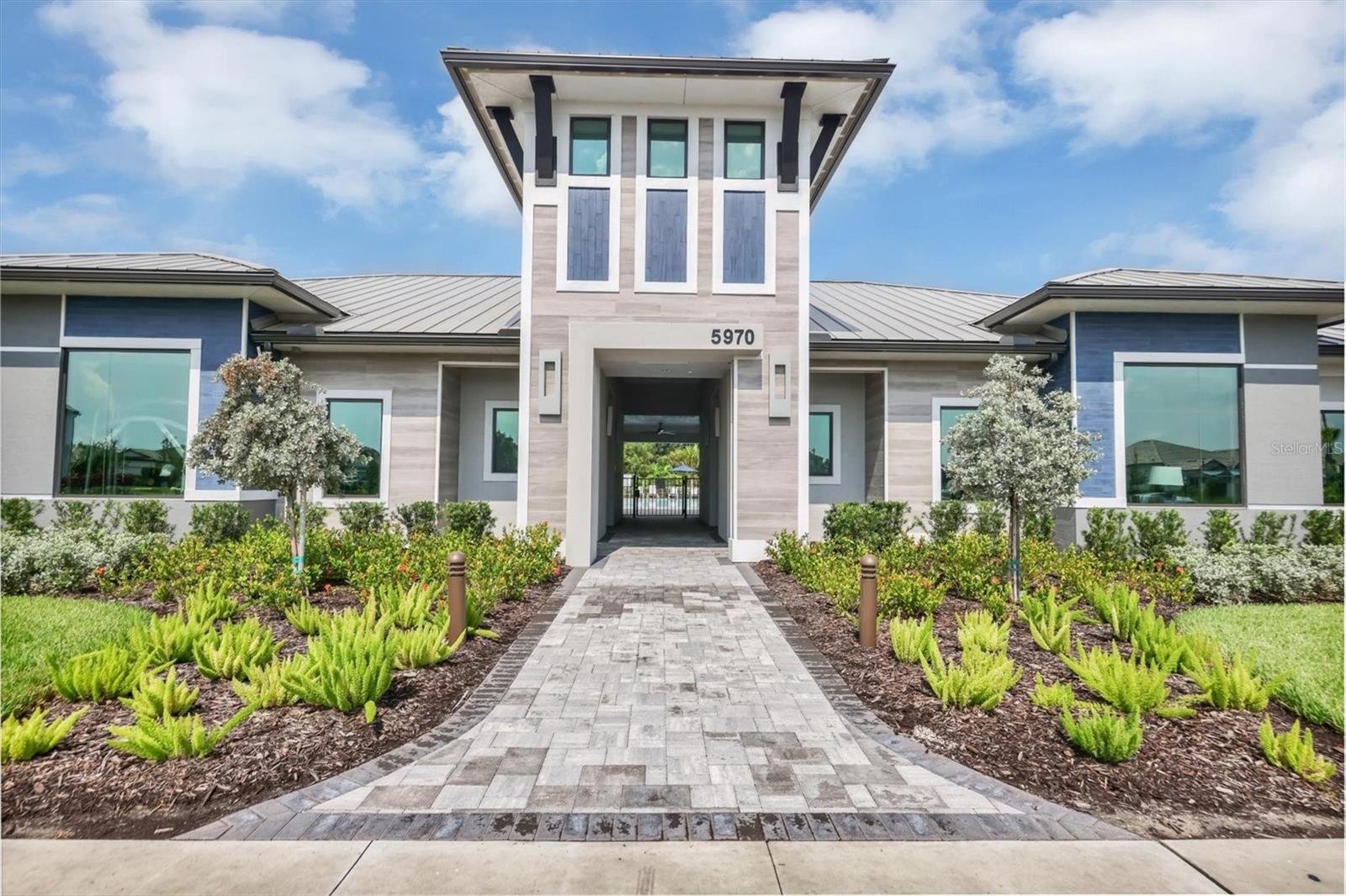 6102 BLUESTAR CT, LAKEWOOD RANCH, FL, 34211