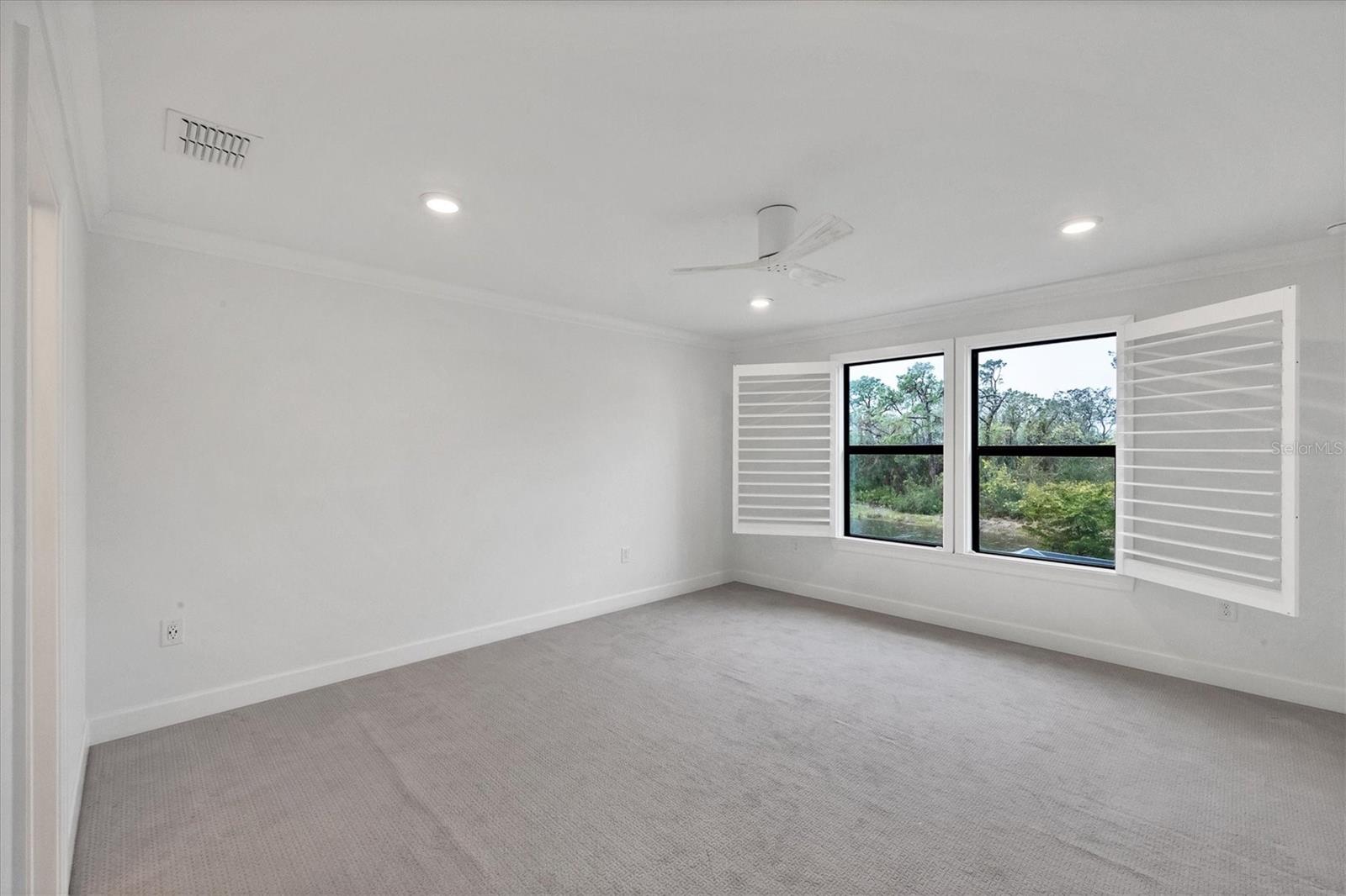 6102 BLUESTAR CT, LAKEWOOD RANCH, FL, 34211