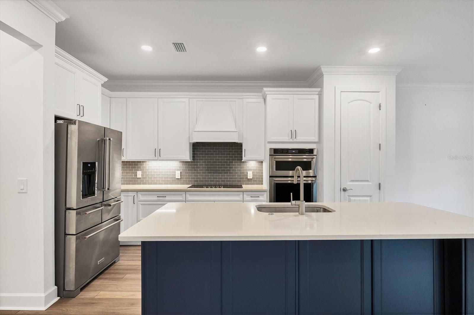 6102 BLUESTAR CT, LAKEWOOD RANCH, FL, 34211
