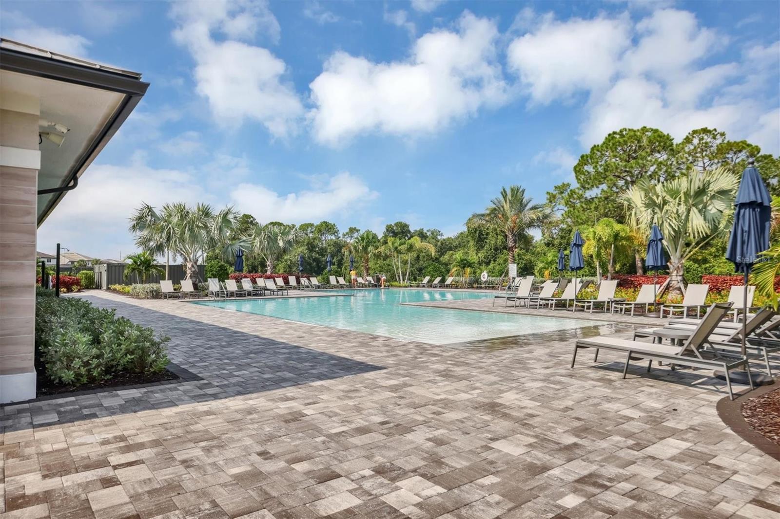6102 BLUESTAR CT, LAKEWOOD RANCH, FL, 34211