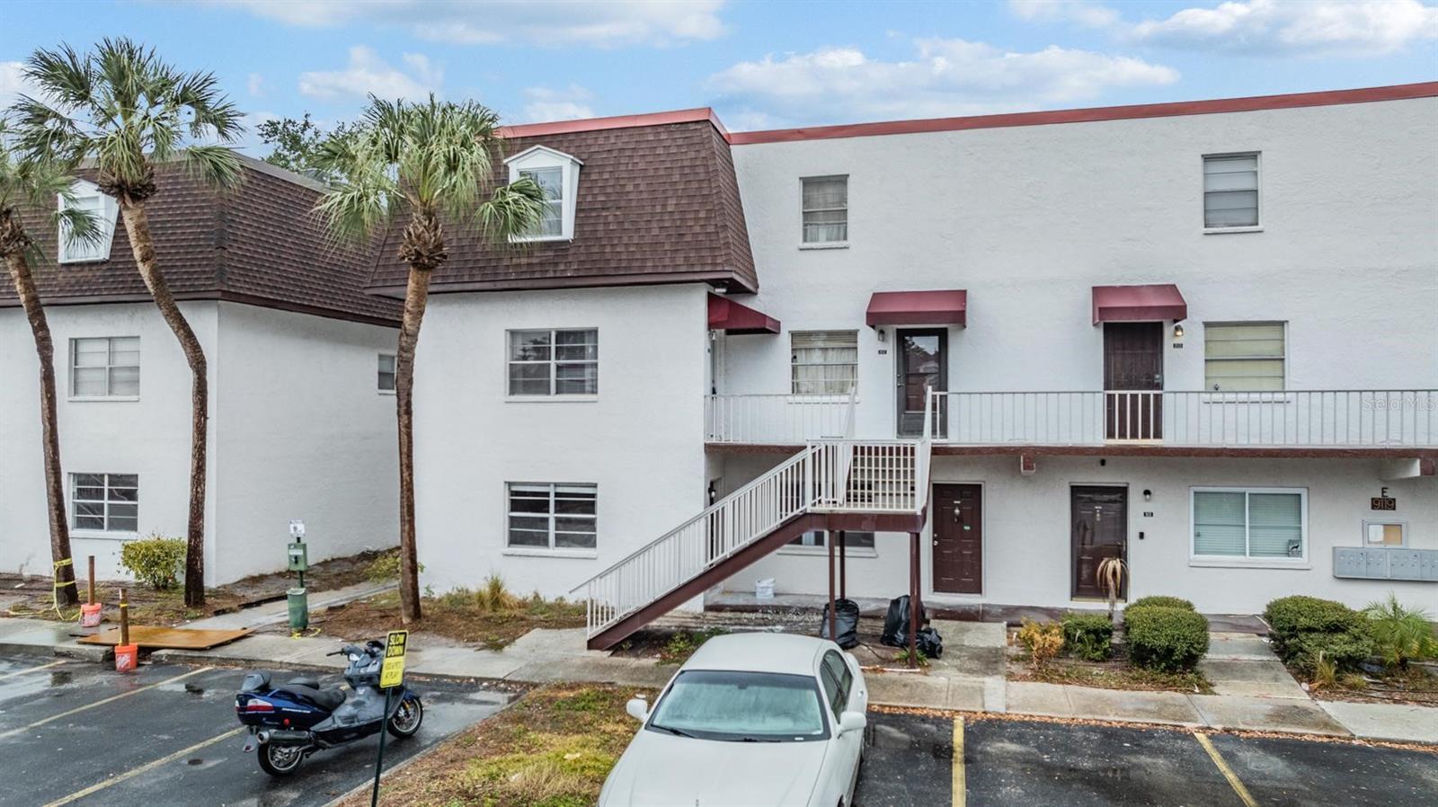 9119 TUDOR DR #E201, TAMPA, FL, 33615