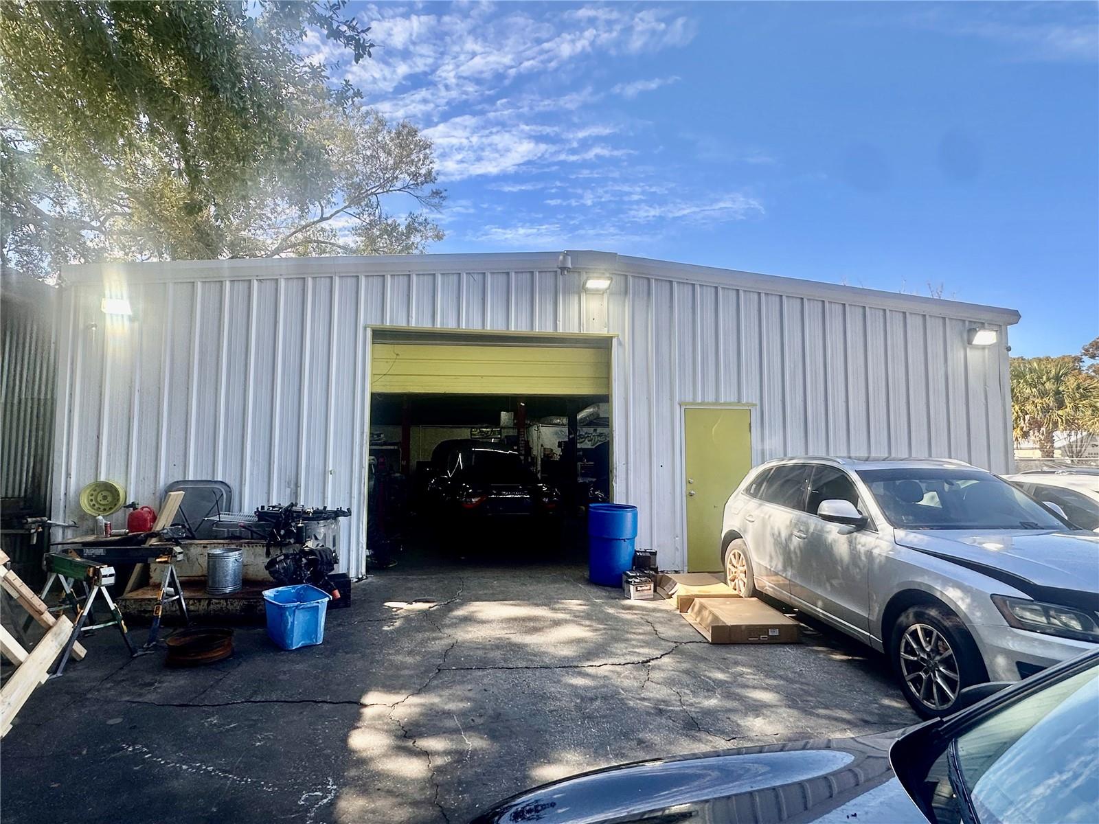 2621 SANFORD AVE, SANFORD, FL, 32773