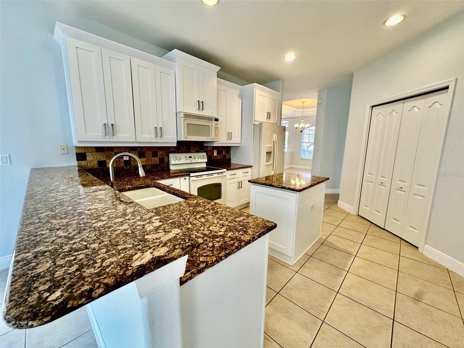 408 GOLDEN HARBOUR TRL, BRADENTON, FL, 34212